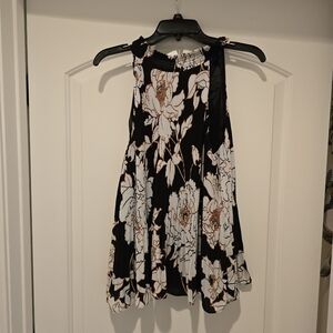 Apt. 9 Floral Black and White Tank Top